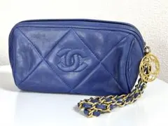 CHANEL コスメティックポーチバッグ キルティング ブルー