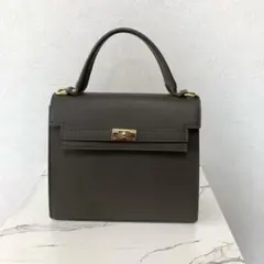 ハンドバッグのサムネイル