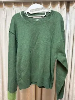 ユニクロ アニアハインドマーチ　セーター　グリーン　Lサイズ