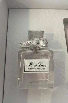 ミスディオールブルーミングブーケ