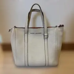 Item thumbnail for item 09b6542e-c1f5-444b-95de-122ccf6a8852