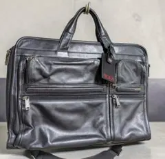 極美品】TUMI トゥミ ビジネスバッグ 263108D4 2way 黒 赤 - メルカリ