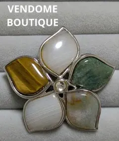 VENDOME BOUTIQUE フラワーモチーフ ブローチ コサージュ - メルカリ