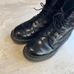 Dr. Martens ブラックレザーブーツ 10ホール