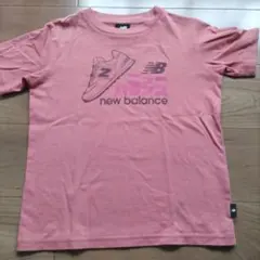New Balance スニーカープリント Tシャツ ピンクのサムネイル