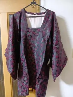 二尺袖着物 単品 仕立て上がり 綸子地 合繊 百花繚乱 珊瑚色×藤色 卒業式 二尺袖着物 単品 仕立て上がり 綸子地 合繊 百花繚乱 珊瑚色×藤色 卒業