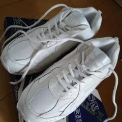 白スニーカー　27㌢