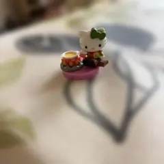 ハローキティ　チョコエッグ　ソロキャンプ