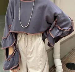 HELLO.SANFRANCISCO カットアウトフリルトップス