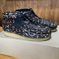 CLARKS WALLABEE BOOT black animal UK7.5