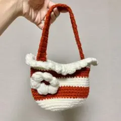 かぎ編みバッグ フリル付き　ハンドメイド　バッグ　手編み　ニート