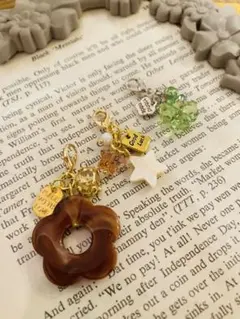 ⁑小さめハンドメイドチャーム3個セット⁑キーホルダー　めじるしアクセサリー