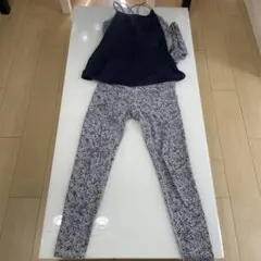 ヨガウェア タンクトップとレギンスセット