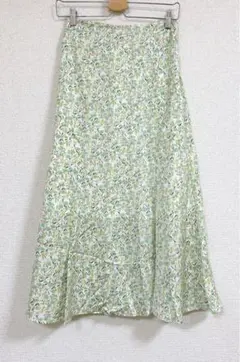 新品未使用☆W closet ☆フレアスカート 緑系花柄 ゴムウエスト