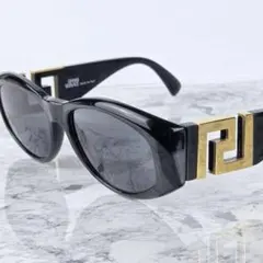 美品✨️VERSACE ヴェルサーチ MOD.T24 サングラス グレカ 黒のサムネイル