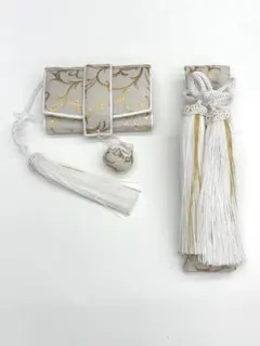 ⭐︎新品☆筥迫•懐剣2点セット☆サンドベージュ系にゴールド☆白無垢 