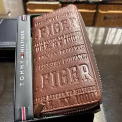 TOMMY HILFIGER 長財布 ラウンドファスナー ブラウン　珍しいです