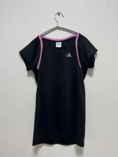 adidas ランニングTシャツ　半袖　速乾　ブラック　ピンクラインのサムネイル