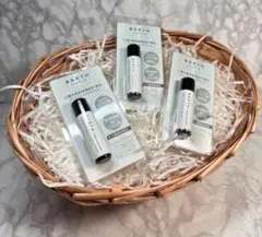 新品未開封　BATH プレミアムラップクリーム3本セット　無香料　唇　美容　保湿