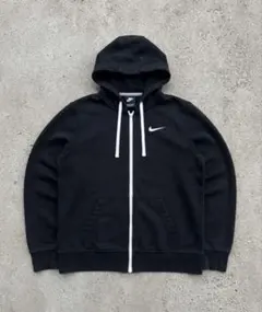 【M】美品　NIKE ジップアップパーカー ブラック 刺繍ロゴ