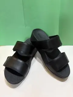 FitFlop フィットフロップ レザーサンダル ブラック　22.5 未使用！のサムネイル