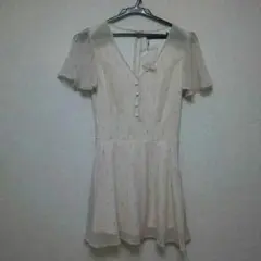 試着のみの未使用品です。