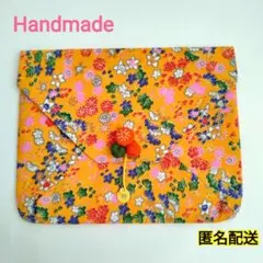 ハンドメイド　ちりめん　 花柄 　ポーチ　数奇屋袋　手帳入れ　カバー　オレンジ