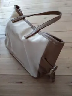 anySiS エニィシィス トートバック