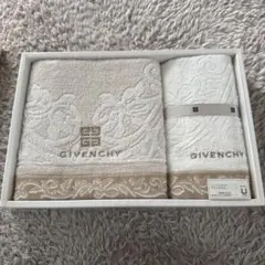 GIVENCHY タオルセット 2枚　ホワイト　ベージュ