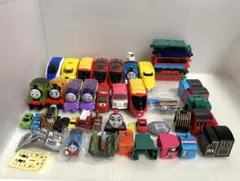 電車　乗り物　まとめ売り　フィギュア　　プラレール　トーマス