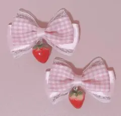 ミニリボンヘアクリップ ピンク チェック いちごチャーム 量産型ロリィタ推し活白