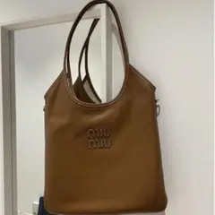 miumiu アイビー　ivy レザー　レギュラー　トート　コニャック
