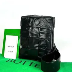 極美品■ボッテガヴェネタ カセット ボディバッグ スリングバッグ レザー 黒色