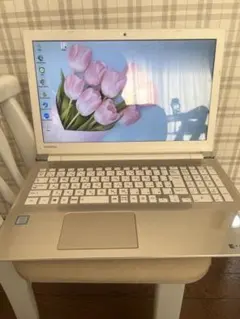 TOSHIBA dynabook 15.6インチ ゴールド