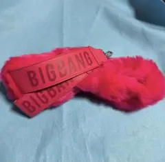 BIGBANG ジードラゴン　ファー キーホルダー ストラップ　ピンク BIGBANG ジードラゴン ファー キーホルダー ストラップ ピンク - メルカリ
