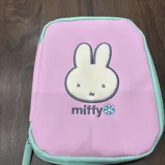 ミッフィー　マルチポーチ