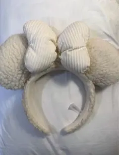 ミニー　カチューシャ　白　ベージュ　ボア　もこもこ