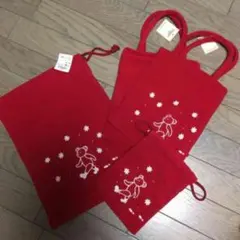 39 バッグ ポーチ　くま　テディ 熊　刺繍　手提げ　レッド　赤　トートバッグ