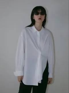 坪田あさみさん着用ブリルBrill ホワイトパーフェクトシャツ26SS