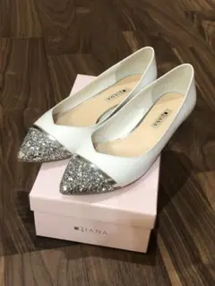 DIANA ホワイト グリッター パンプス