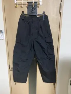 ユニクロ　UNIQLO ブラックカーゴパンツ パラシュートパンツSサイズ