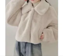 Chico ファーショートジャケット　グレージュ　チコ