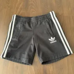 adidas 半ズボン 黒 3本ライン 120㎝