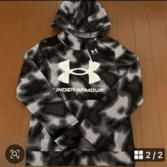 アンダーアーマー　裏起毛パーカー　140サイズ