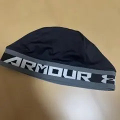 Under Armour ロゴ入り ブラック スカルキャップのサムネイル
