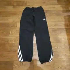 adidas パンツ