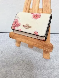 あ*ゅ様 COACH 花柄 5連レザーキーケース