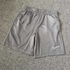 NIKE ハーフパンツ　キッズ
