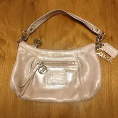 COACH ピンク ショルダーバッグ 光沢仕上げ