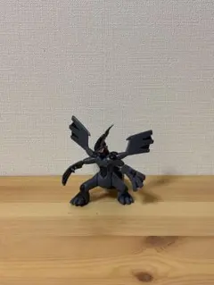 【新品未使用】ポケモン　ゼクロム　フィギュア